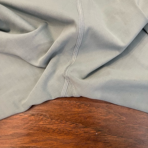 Lululemon Wunder Train High Rise Tight 25” Size 2 - Picture 6 of 6